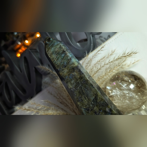 Labradorite Flash Crystal Tower (chipped tip) - Picture 3 of 16